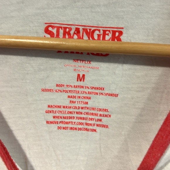 Stranger Things Raglan - Picture 3 of 4